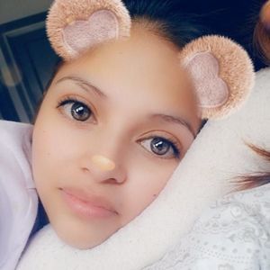 Meet your Posher, Alejandra